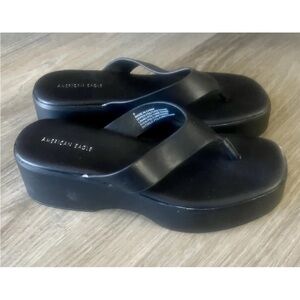 American Eagle Outfitters-
Women's Slip-on Wedge Thong Sandal-SIZE 8-NEW